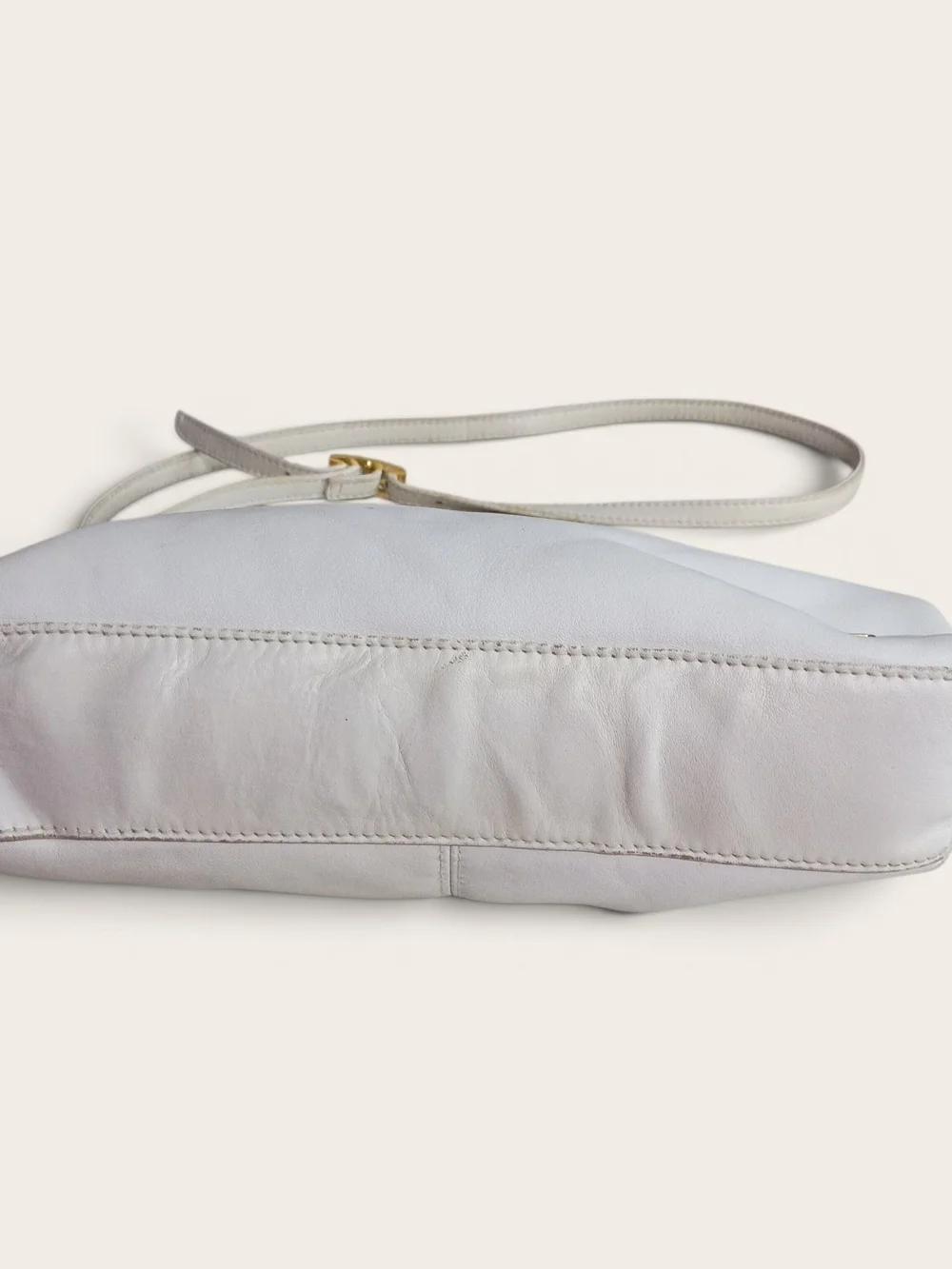 Vintage Etienne Aigner White Leather Crossbody with Gold-Tone Hardware